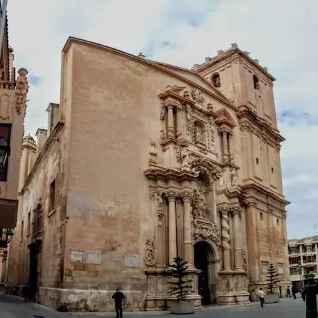 Photo de Torre de la BasÃ­lica
