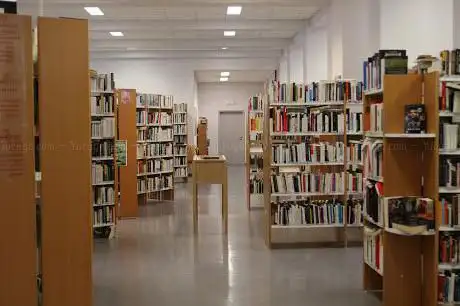 Photo de Bibliothèque communale