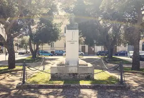 Photo de Piazza Gioacchino Toma