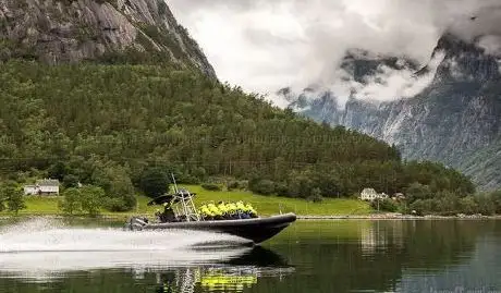 Photo de Hardanger Fjordsafari AS