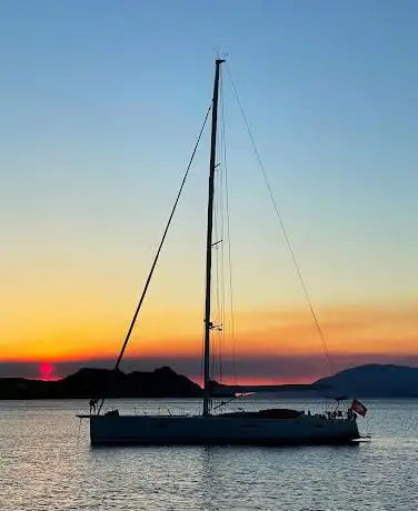 Photo de Vela Sailing Experience