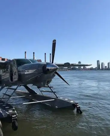 Photo de New York Skyports Seaplane Base