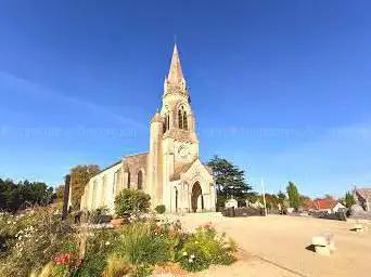 Photo de Église et Cimetière catholique Saint-Romain à Cenon