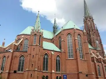 Photo de Holy Trinity church in Bytom