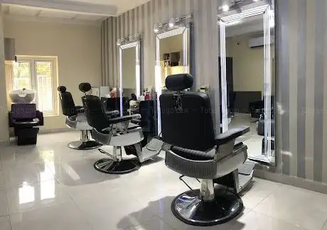 Photo de The Man Cave salon and spa