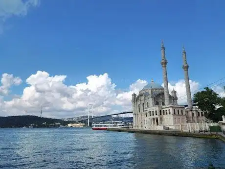 Photo de Ortaköy Square