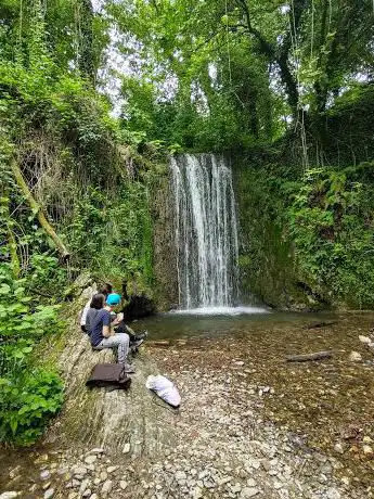 Photo de Cascata del Traaton