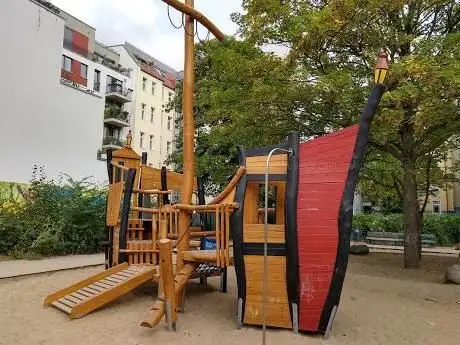 Photo de Spielplatz Bötzowstraße