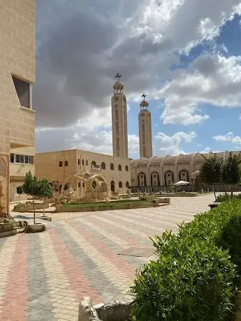 Photo de Ava Thomas Monastery - Khatatba