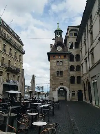 Photo de Tour du Molard