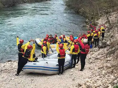 Photo de Inesraft - Rafting na Neretvi