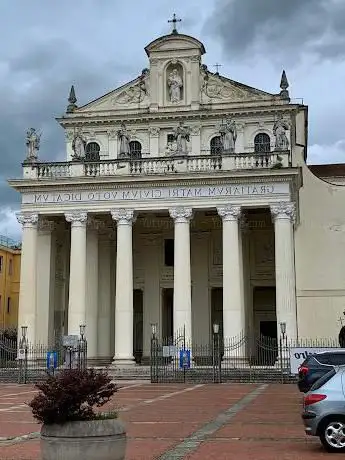 Photo de Basilica della Madonna delle Grazie