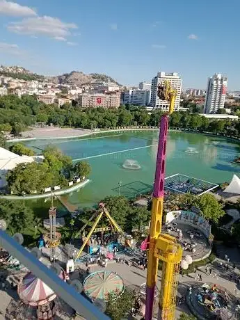 Photo de Gençlik Parkı