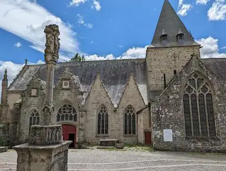 Photo de Collégiale Notre-Dame-de-la-Tronchaye