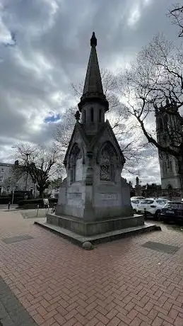 Kelly's Monument