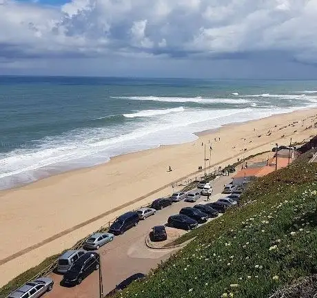 Photo de Praia do Pisão