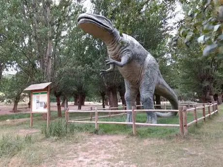 Photo de dinosaurio Megalosaurio Park