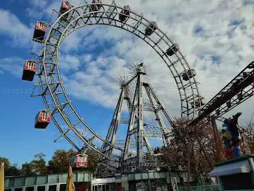 Photo de Viennese Giant Ferris Wheel