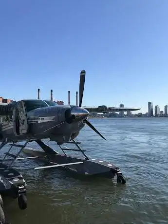 Photo de New York Skyports Seaplane Base