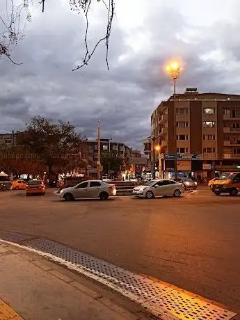 Photo de Uckuyular Square