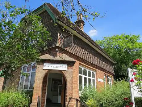 Photo de East Surrey Museum