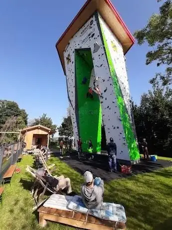 Photo de Kletterturm Waizenkirchen
