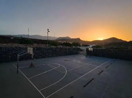 Photo de Centro Deportivo y de Ocio Los Cardones