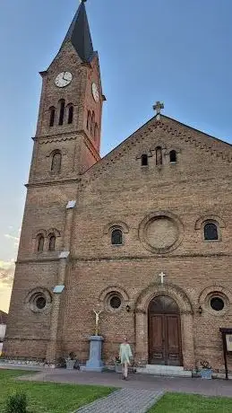 Photo de Church of the Sacred Heart of Jesus