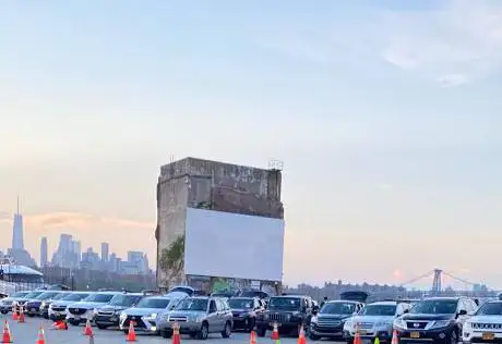 Photo de Skyline Drive In NYC