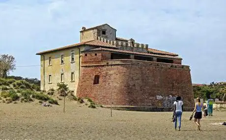 Photo de Castagneto Carducci fortress