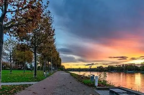 Photo de Rheinpromenade Ludwigshafen