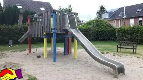 Photo de Spielplatz Pfälzerstraße