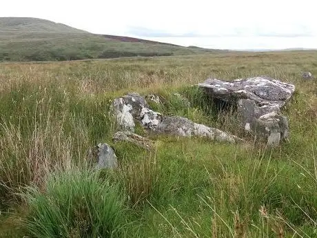 Photo de Clogherny Wedge Tomb