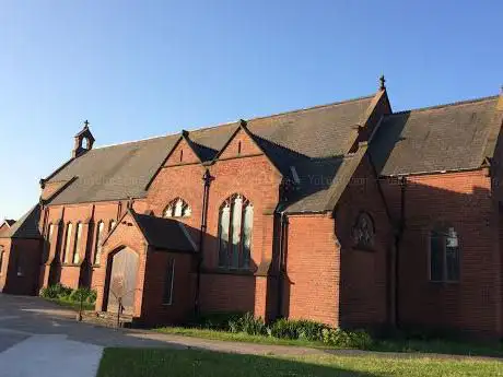 Photo de Holy Family Church
