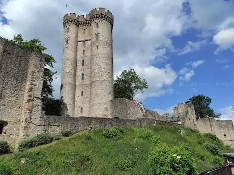Photo of Eagle and Wolf Park Kasselburg