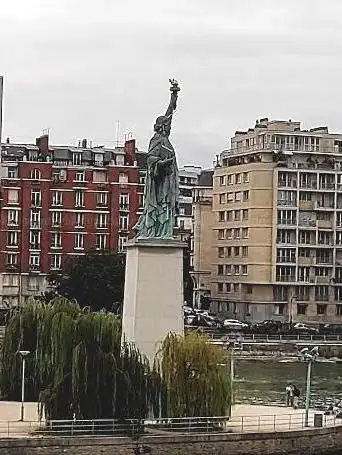 Photo de Statue of Liberty Paris