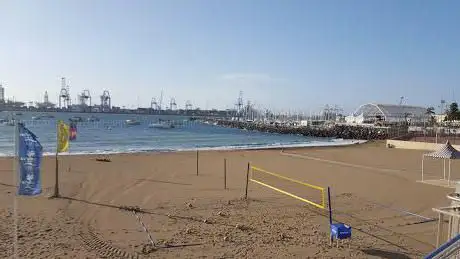 Photo de Playa de Las Alcaravaneras