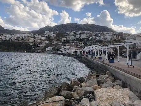 Photo de Karaburun Yarimadasi