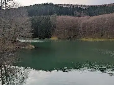 Photo de Embalse de Domiko.