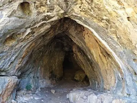 Photo de Pećina kod Zeljine (Cave)