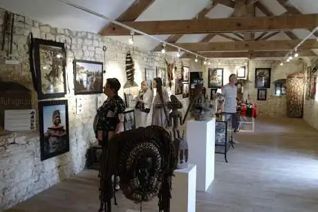 Photo de Ethno-musée Anako du château de Verrière