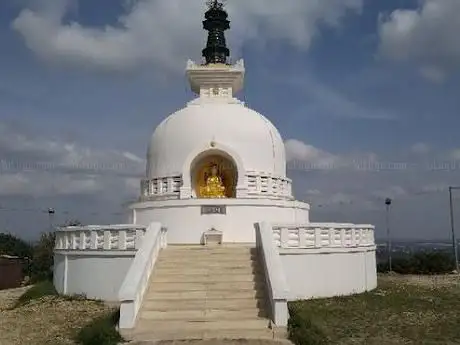 Photo de Pagoda della Pace