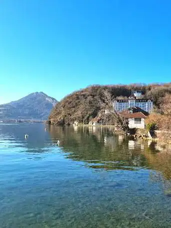 Photo de port de Menthon Saint-Bernard