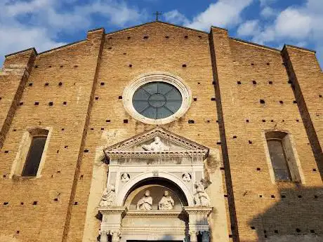 Photo de Duomo di Santa Maria Annunziata