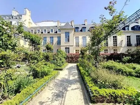 Photo of Square Saint-Gilles du Grand Veneur