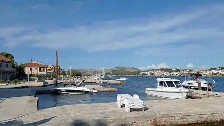 Photo de Krapanj Brodarica Šibenik