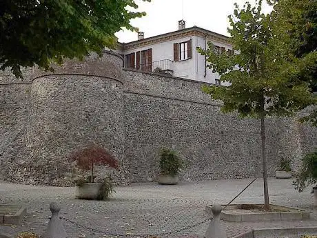 Photo de Pellizza Association Office. Office Hours bellow.
