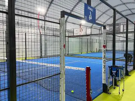 Photo de Montefalcone padel village