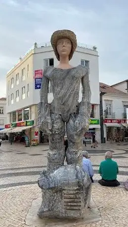 Photo de Estátua a El Rei D. Sebastião