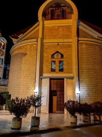 Photo de Church of Saint Matthew